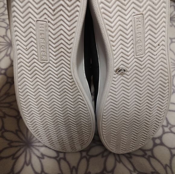 Tommy Hilfiger sneakers - Picture 7 of 10